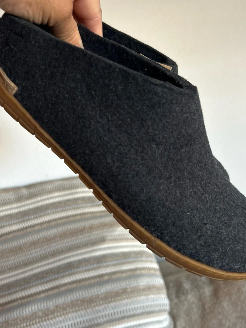 Glerups charcoal felt
